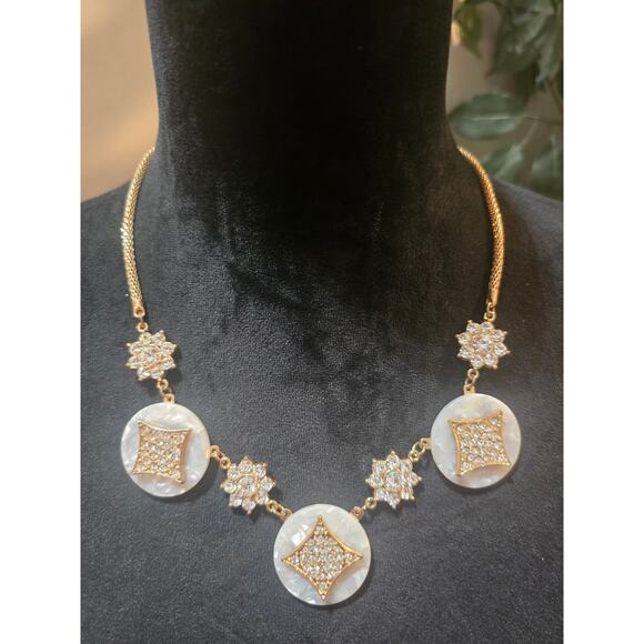 Time and Tru Gold Chain Statement Necklace Lobster Clasp And Crystal Accents - Picture 1 of 7